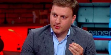 „სულ დაგიჭამიათ ერთმანეთი ბაჩოებს, ვანოებს, ქარდავებს და ადეიშვილებს!!!გინდა პარტია გამოიცვალეთ, გინდა ლოგო და გინდა საარჩევნო ნომერი! ერთი დამპალი თესლის ნაყოფი ხართ“ – ვატო შაქარიშვილი