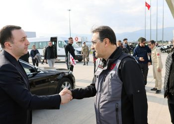 ვინ გამოაცილა საქართველოს პრემიერი თურქეთის აეროპორტიდან?