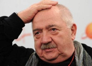 „პუტინიზმი მხოლოდ რუსების მიერ გავრცელებული ეპიდემია არ გახლავთ – თურმე ყველა ერში პუტინის აქოთებული ჭაობი თუხთუხებს“ – რობერტ სტურუა