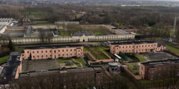 “სამარტოო საკანში ჩასვეს ეს მოშიმშილე კაცი, 21-ე საუკუნეა, ბელგიაში თან” – რას ჰყვება გარდაცვლილის მეუღლე