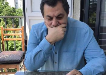 „საკუთარი ტყავის გადასარჩენად ბიძინა ზომიერი პრორუსი და ანტიუკრაინელი, ანტიდასავლელი კი არა, პუტინის ხალოპიც კი გახდება“ – დავით ბერძენიშვილი