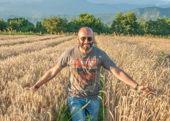 “მინდა ყვირილით შევარდე მაღაზიაში : “უკაცრავად, რომელი წელია?”. პასუხის შემდეგ კი გამოვიქცე ყვირილით: გამოვიდაა!” – დავით ბირკაძე