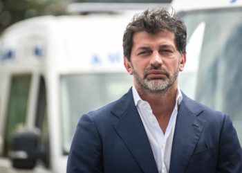 დედაქალაქის მერმა წყნეთის გზატკეცილზე მიმდინარე მშენებლობის  შეჩერების დავალება გასცა