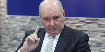 “ტანგოსთვის ორია საჭირო” – კარასინი საქართველოსთან ფრენების აღდგენაზე