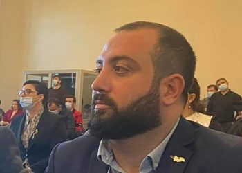 ბათუმის დეპუტატი ამერიკაში მექსიკის გავლით წავიდა – ქვეყანას მოქმედი და ყოფილი თანამდებობის პირებიც ტოვებენ