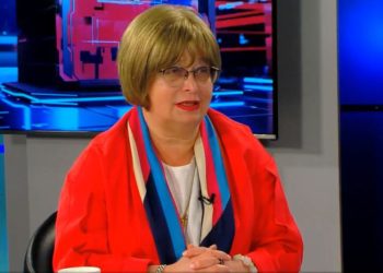 “ბარემ გადაგვაფორმეთ საპატრიარქოს ყმებად” – ლელა ჯეჯელავა