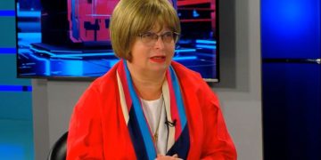 “ბარემ გადაგვაფორმეთ საპატრიარქოს ყმებად” – ლელა ჯეჯელავა