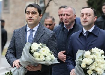 ირაკლი ღარიბაშვილმა ზვიად გამსახურდიას ხსოვნას პატივი მიაგო