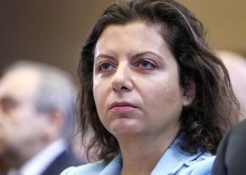 ,, 2008 წლის აგვისტოს განმეორების შემთხვევაში, საქართველოს არავინ დაუწყებს ლოლიავს და არავინ გაგზავნის იქ ჯარს, უბრალოდ ეგრევე გლიჯავენ თბილისს” – სიმონიანი