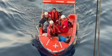 ქართველმა მეზღვარმა მექსიკის წყლებში გადაარჩინა მეთევზეები, რომლებიც 12 საათი ელოდნენ შველას