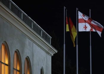 აქცია თბილისში – ევროკავშირის დროშებით გავაცილოთ ანალენა ბერბოკი