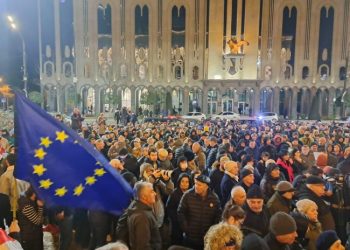 “არა რუსულ კანონს!” – აქცია პარლამენტის წინ