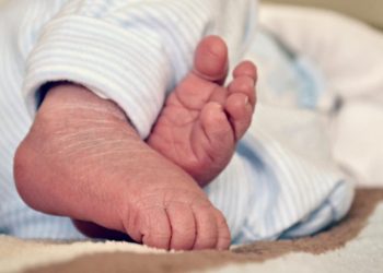 მეშვიდე კლასელმა მოსწავლემ ბავშვი გააჩინა – შემზარავი შემთხვევა იმერეთში