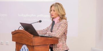 რატომ გამოჩნდა ეკატერინე ტიკარაძე?