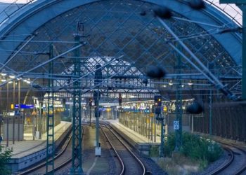 გერმანიაში 24-საათიანი სატრანსპორტო გაფიცვა დაიწყო