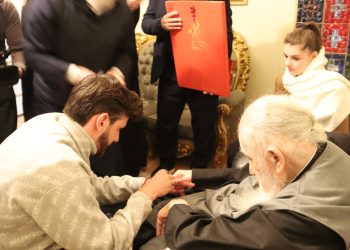 საპატრიარქომ ხვიჩა კვარაცხელიას ილია მეორესთან შეხვედრის კადრები გაავრცელა