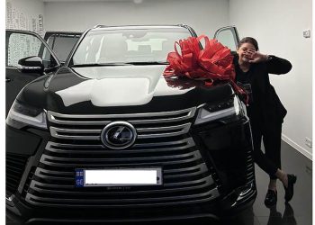 “ბედნიერებისგან შეიძლება დაიბნე, თავბრუ დაგეხვეს… იტირო…” – ხოფერია