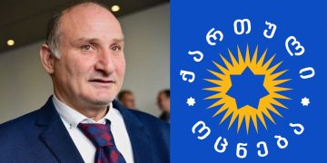 “11 თვე რატომ ვყავდი ოცნებას ციხეში? ან 2 თვე რატო ჰყავდა ჩემი და პატიმრობაში?! რას გვერჩოდნენ?” – ემზარ კვიციანი