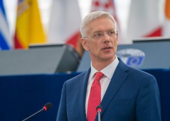 “უკრაინა NATO-ში უნდა გაწევრიანდეს” – ლატვიის პრემიერი