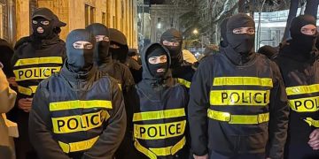 “ბიჭებო, აი თქვენ ახლა ნიღბებით რომ დგეხართ საკუთარი ხალხის წინააღმდეგ…” – მარიამ ჩხეიძე