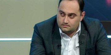 „იმდენად სულელია, “ფეიკით” აპირებს აქციაზე კრიტიკული მასის მიყვანას!“ – ზურაბ ქადაგიძე ნანუკა ჟორჟოლიანს