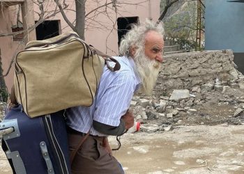 “ნახევრადჩახდილი მთელი სერიოზულობით ყვებოდა, მემარცხენეები დამესხნენ თავსო” – კოლორიტი ყასაბი იუსუფელიდან