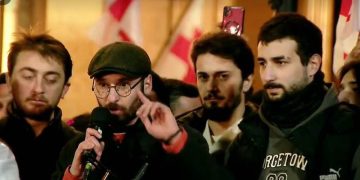 “ინიციატივა სტუდენტებმა ავიღეთ, პოლიტიკოსებს ქუჩით ბრძოლა თუ შეეძლოთ, პარლამენტში არ დარჩებოდნენ” – სტუდენტები