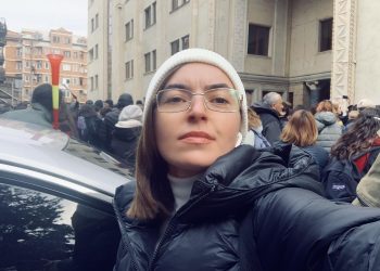 „შსს იბარებს 7-8 მარტის აქციაზე მყოფ ახალგაზრდებს! არავინ მისცეთ ჩვენება ადვოკატის გარეშე“ – თეონა მეგენეიშვილი