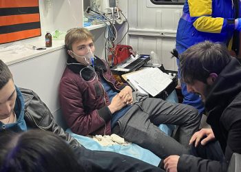 “სტუდენტები უმოწყალოდ ცემეს” – ნიკა რომანაძე