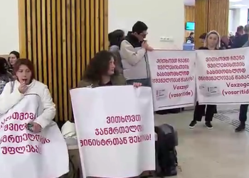 “მიეცით წამალი ჩვენს შვილებს” – მინისტრი დედებს ისევ ემალება