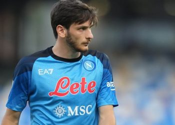 „ბოდიში და მადლობა…” – რას წერს ხვიჩა კვარაცხელია წაგებული მატჩის შემდეგ?