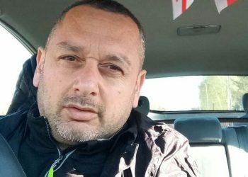 “გაცვია ფეხსაცმელი, რომელიც უხარისხოა, გაიფლაშა, ძველმა ფეხსაცმელმა ფეხები გატკინა, რა უნდა ქნააა?” – ვატო გელაშვილი