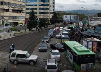 „კრახი ყანაძის დამსახურებით, უკვე თბილისის ცენტრშიც “ჩერეზ მექსიკა” დადიან…“