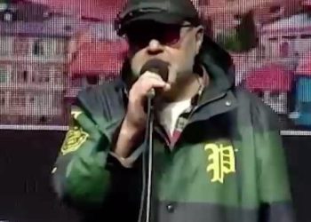 ,,უცნობი აქციას დაეზმანა 849 ფუნტიანი – 1067,57 დოლარიანი, ანუ 2658,25 ლარიანი Ralph Lauren-ის საწვიმრით“ – გოჩა მირცხულავა