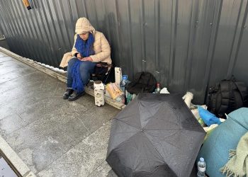 “კანცელარიასთან დააყენეთ სასწრაფო, მოგვეცით ელექტროენერგია, ტუალეტს რამდენი დღეა ვითხოვთ…” – დედები მთავრობას