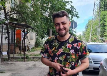 “ძმაო, იქნებ სასმლის ფული მაინც მოგვცე…” – ბინის გამქირავებლის 3 ისტორია