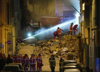 მარსელში კორპუსის ნგრევის შედეგად, სულ მცირე, 2 ადამიანი დაიღუპა