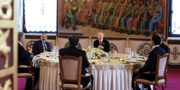 მოსკოვში მყოფი ლუკაშენკო ცუდად გახდა – უკრაინული მედია