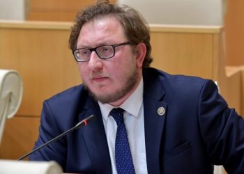 ,, ვინ არის ნიკა მაჭუტაძე?- ვისი რეკომენდაიით და რა დამსახურების გამო გახდა ის პარლამენტის წევრი ენმ ის სიით?!…..”- გია ხუროშვილი