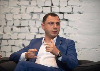 მასწავლებლები გამოცდის გარეშე სტატუსს ვეღარ მოიპოვებენ – მინისტრის გადაწყვეტილება