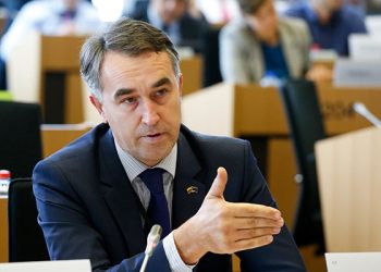 „ირაკლი ღარიბაშვილი საუკეთესოდ ასრულებს პუტინის საქმეს!“ – პეტრას აუსტრევიჩუსი