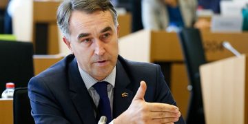 „ირაკლი ღარიბაშვილი საუკეთესოდ ასრულებს პუტინის საქმეს!“ – პეტრას აუსტრევიჩუსი