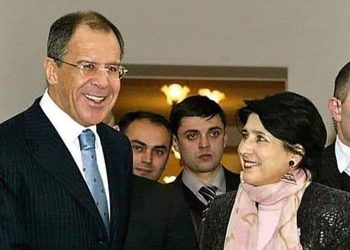 “შენ რომ მას შესციცინებ, ის კი სხვას უღიმის…” – მოროშკინა