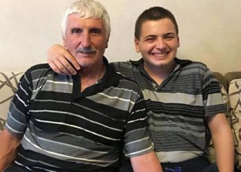 როგორ შეცვალა 71 წლის ბაბუამ აუტისტური სპექტრის მქონე შვილიშვილის ცხოვრება? – ემოციური ამბავი გურიიდან