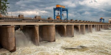 რუსულმა ძალებმა კახოვკის ჰიდროელექტროსადგური ააფეთქეს