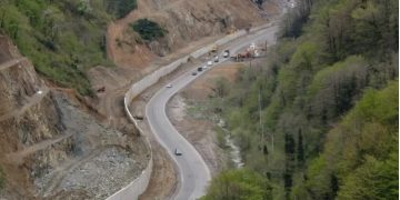 რიკოთზე ავტოტრანსპორტის მოძრაობა აღდგა