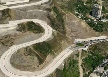 მარშალ გელოვანის გამზირისა და მუხრან მაჭავარიანის ქუჩის დამაკავშირებელი გზა გაიხსნა