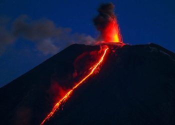 რუსეთში ევრაზიის უდიდესმა ვულკანმა ამოფრქვევა დაიწყო