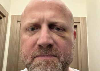 „ჩემ ოჯახთან ახლოს აღარ დაგინახოთ, თორემ მოგი@@ნავთ რუს დედებს, ახლა წაიღეთ და ტრაკში გაიკეთეთ ეს ფოტო“ – ზურა ჯაფარიძე