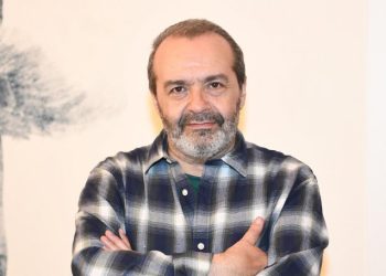 რუსმა ანტიპუტინისტმა მწერალმა საქართველოში არშეშვების გამო სასამართლოში სარჩელი შეიტანა